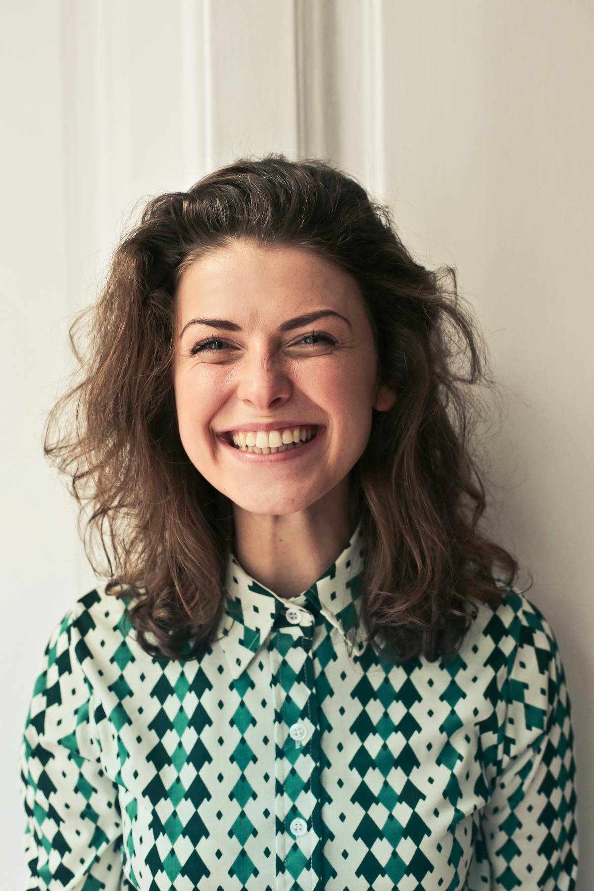 Sample portrait of Elena Brooks